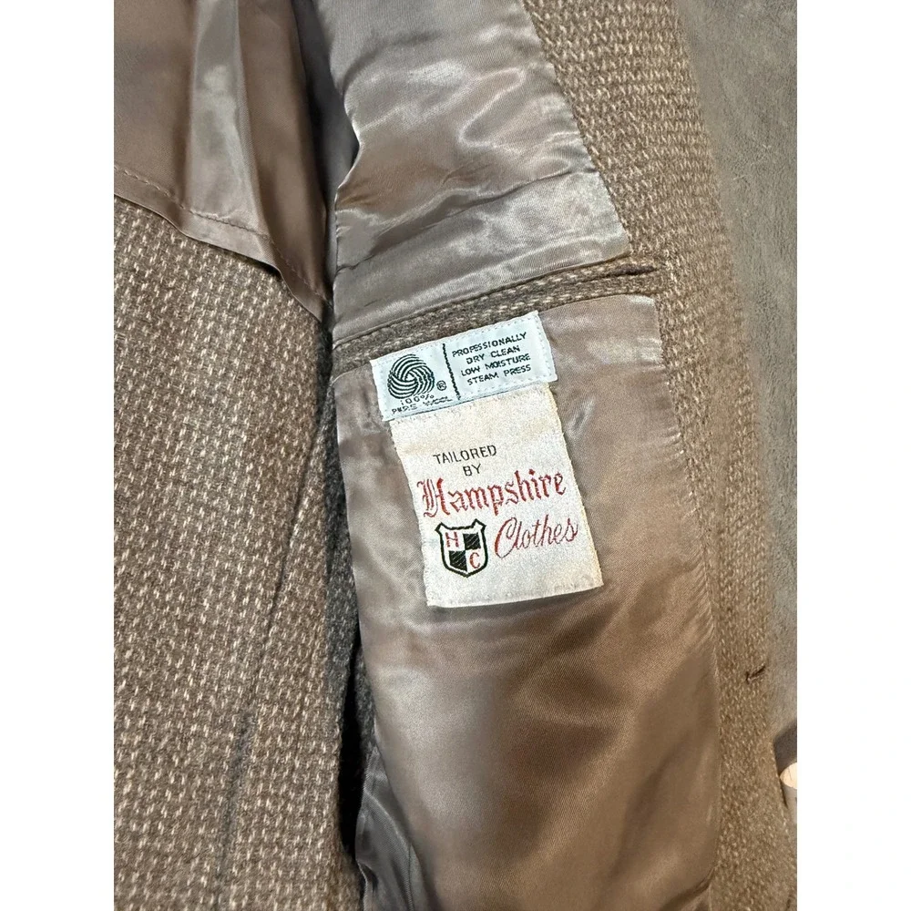Vintage Size DM Blazer 100% Wool Brown‎ Beige 2 Button Sport Coat Professional